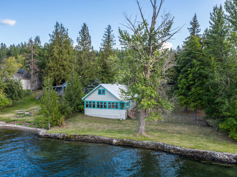 Picture of the Lakeshore Paradise - Sagle in Sandpoint, Idaho