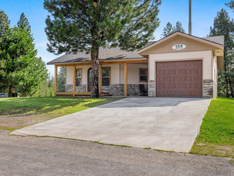 Picture of the Bogie Bungalow in Cascade, Idaho