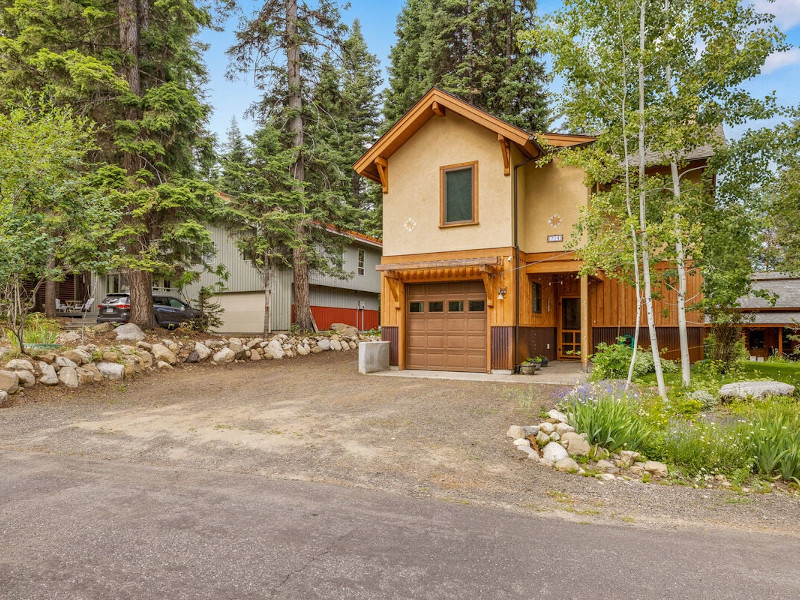 Picture of the Scandinavian Mountain Cabin in McCall, Idaho