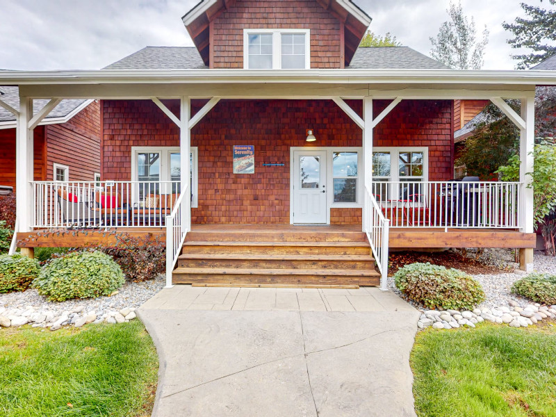 Picture of the Serenity Bungalow - Dover, ID in Sandpoint, Idaho