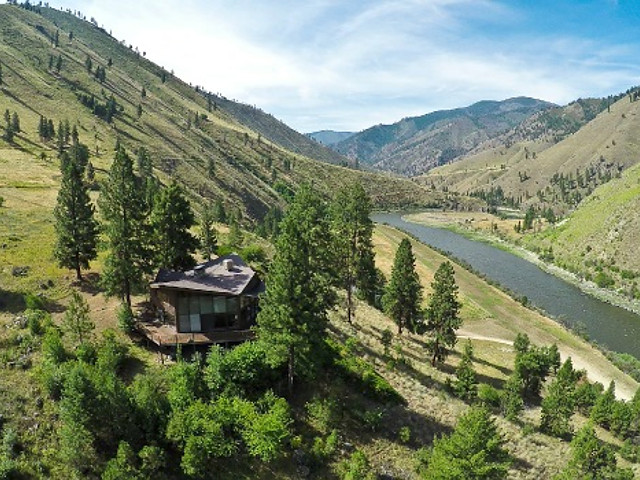 Ram House Lodge at Mackay Bar in Dixie, Idaho.