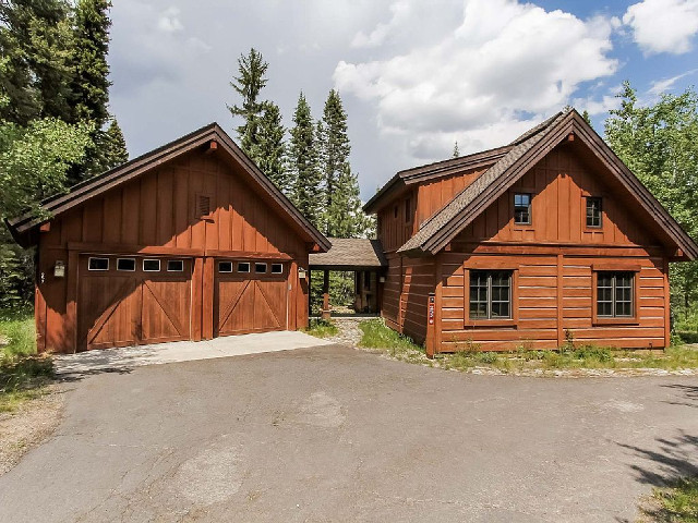 Discovery Chalet 252 (Sawtooth 252) in Donnelly, Idaho.
