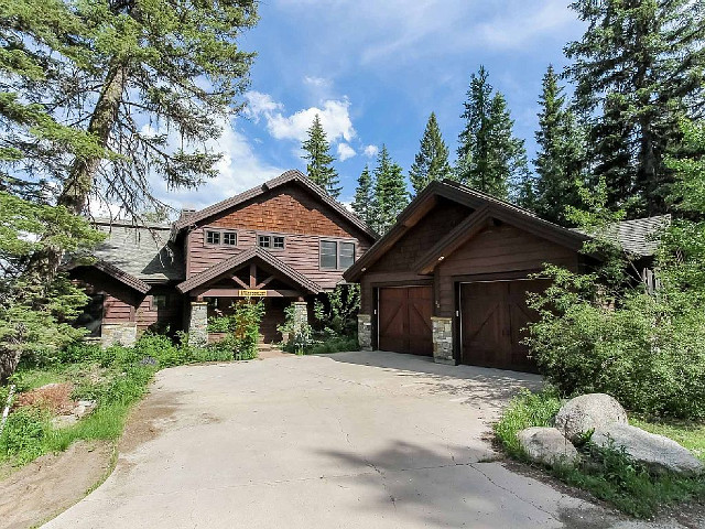 Sugarloaf Custom Home 88 (Wanderlust Chalet) in Donnelly, Idaho.