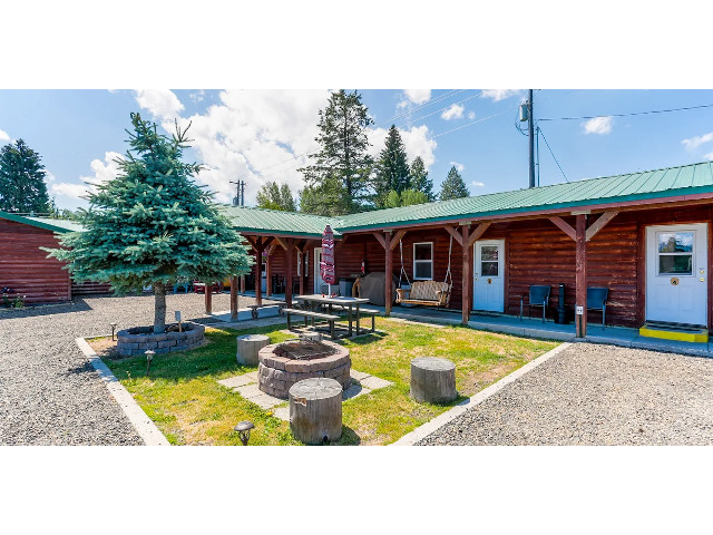 Cascade Lake Inn in Cascade, Idaho.