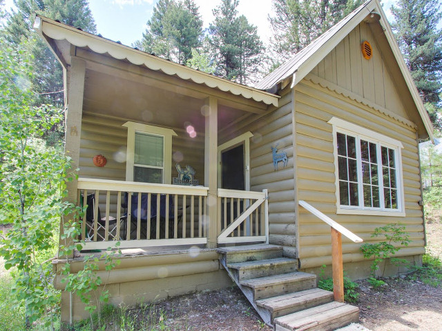 Deer Crossing Cabin in McCall, Idaho.
