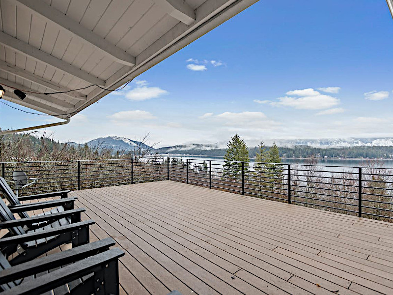 Lakeview Luxury - Hope in Sandpoint, Idaho.