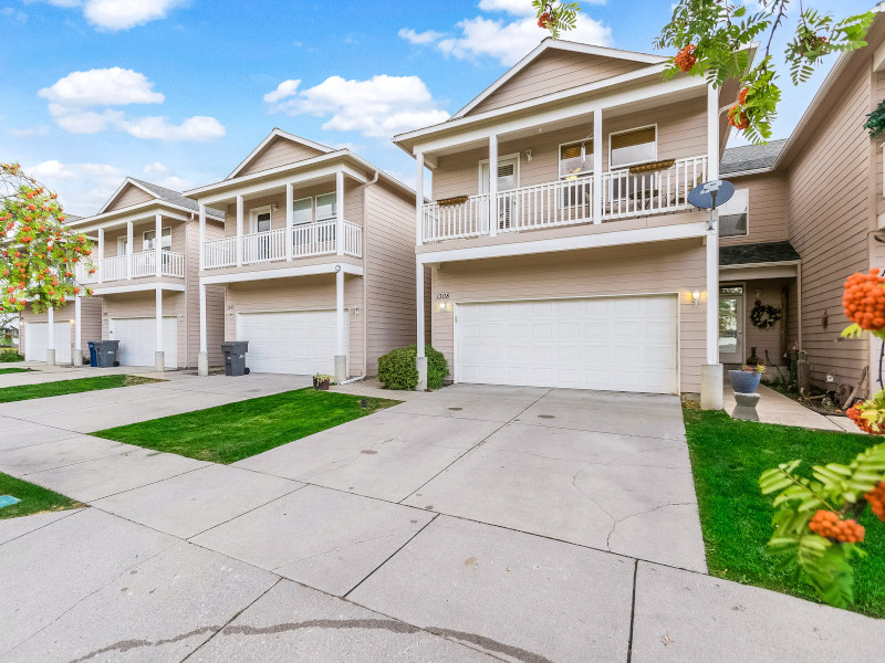 Beautifully Updated Sandpoint Townhome in Sandpoint, Idaho.