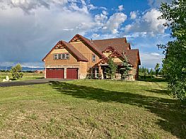 Cabins and Home Vacation Rentals in Donnelly & Tamarack Idaho