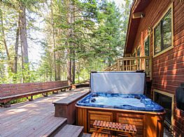 Cabins and Home Vacation Rentals in McCall Idaho