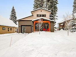 Cabins and Home Vacation Rentals in McCall Idaho