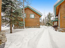 Cabins and Home Vacation Rentals in McCall Idaho