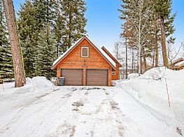 Cabins and Home Vacation Rentals in McCall Idaho