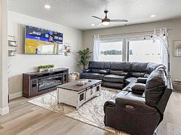 Cabins and Home Vacation Rentals in Donnelly & Tamarack Idaho