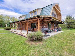 Cabins and Home Vacation Rentals in Donnelly & Tamarack Idaho