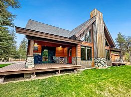 Cabins and Home Vacation Rentals in Donnelly & Tamarack Idaho