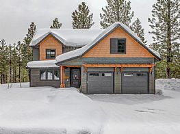 Cabins and Home Vacation Rentals in Cascade Idaho