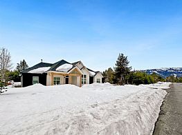 Cabins and Home Vacation Rentals in Donnelly & Tamarack Idaho