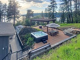 Cabins and Home Vacation Rentals in Harrison Idaho