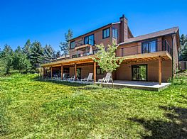 Cabins and Home Vacation Rentals in Coeur d'Alene Idaho