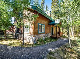Cabins and Home Vacation Rentals in McCall Idaho