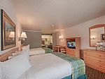 2 Queen Beds