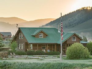 The Stanley Outpost Stanley Idaho Vacation Rental Cabin Home A