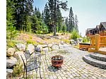 Patio w/Hot Tub