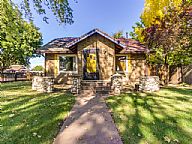 Charming CDA Vintage Family Cottage vacation rental property