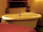 Vintage-Style Tub