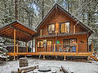 Mossy Pines Cabin vacation rental property