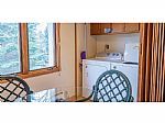 Dining Nook/Washer/Dryer