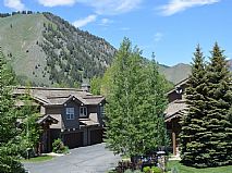 River Ridge Townhomes