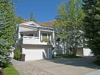 Vacation Cabins & Homes